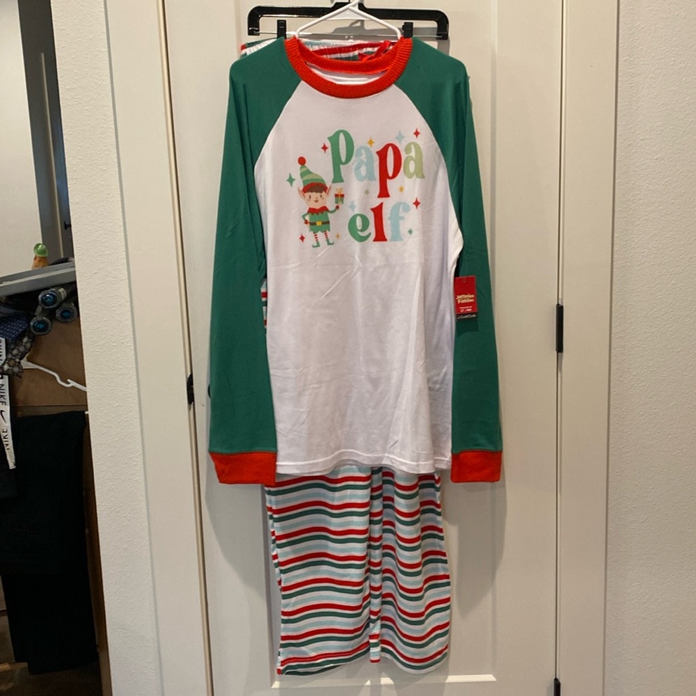 Cuddl Duds‎ Men’s Papa Elf Pajama Set.  Long Sleeve with Stripped Pants.